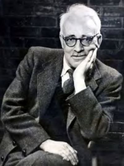 'Look Back to Look Forward': Frank O'Connor's Complete Translations from the Irish - Frank O'Connor - Books - The Lilliput Press Ltd - 9781843518365 - April 13, 2023