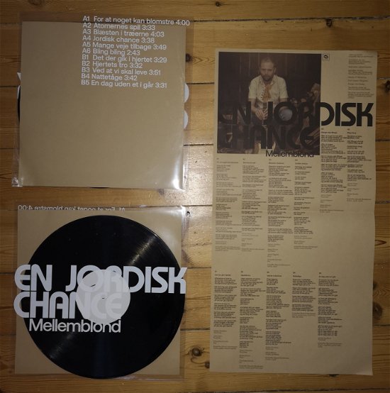 Cover for Mellemblond · En Jordisk Chance (LP) (2023)