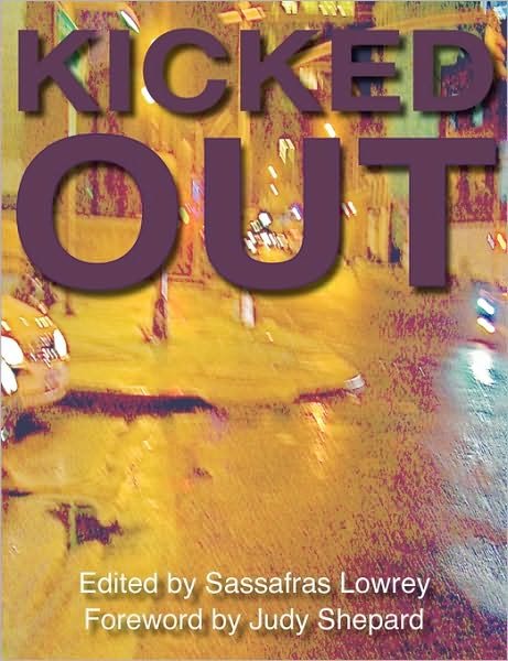 Cover for Sassafras Lowrey · Kicked out (Paperback Book) (2010)