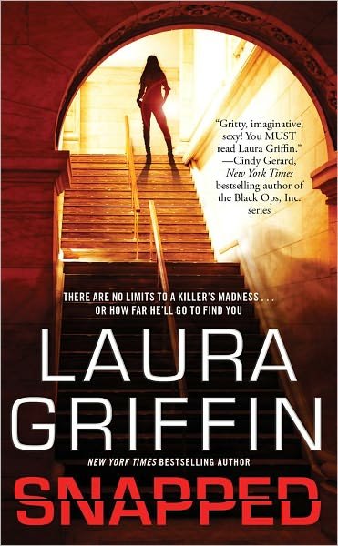 Cover for Laura Griffin · Snapped - Tracers (Paperback Book) (2011)