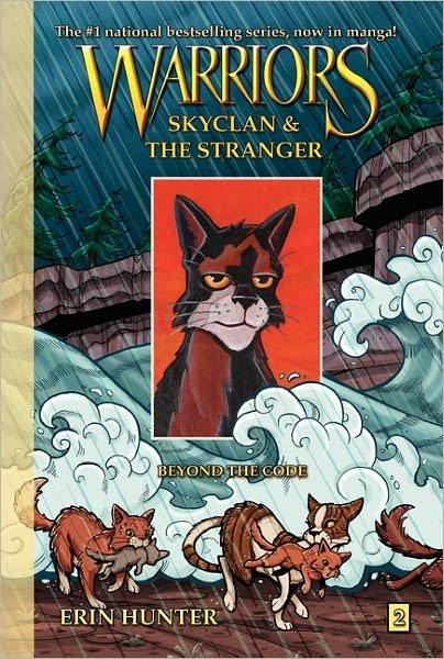 Cover for Erin Hunter · Warriors Manga: SkyClan and the Stranger #2: Beyond the Code - Warriors Manga (Pocketbok) (2015)