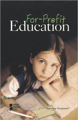 For-profit education - Mitchell Young - Książki - Greenhaven Press - 9780737758375 - 8 października 2011