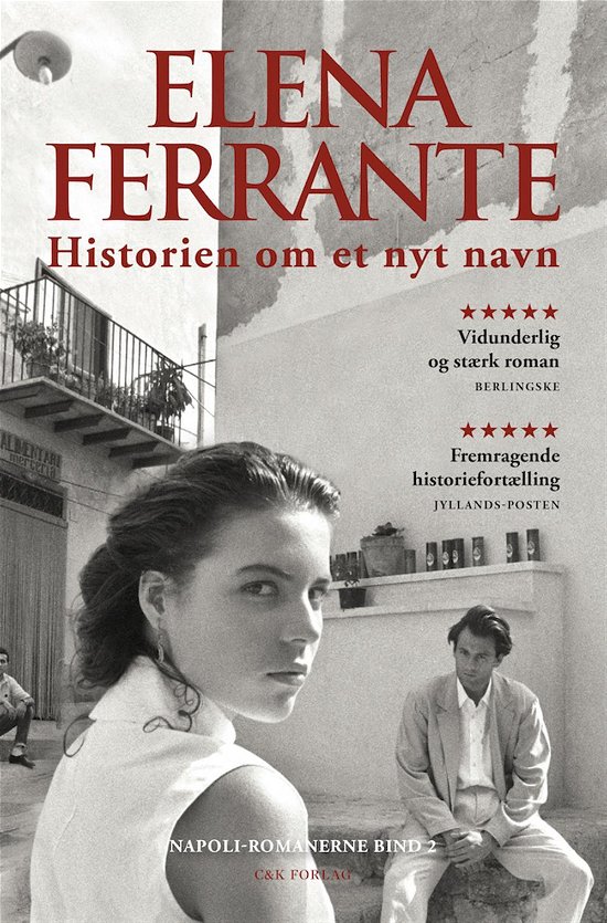 Cover for Elena Ferrante · Napoli-romanerne bind 2: Historien om et nyt navn (Paperback Bog) [2. udgave] (2017)