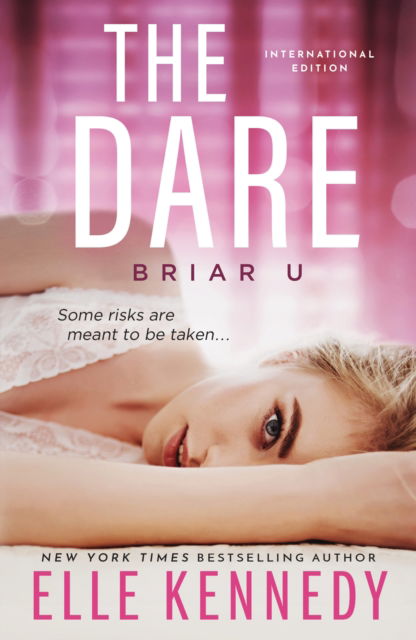 Cover for Elle Kennedy · The Dare (Taschenbuch) (2022)