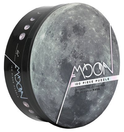 Moon: 100 Piece Puzzle: Featuring Photography from the Archives of NASA - Chronicle Books - Brætspil - Chronicle Books - 9781452176390 - 19. marts 2019