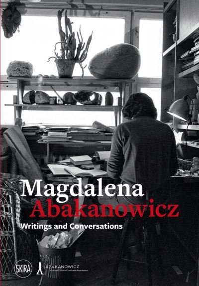 Cover for Magdalena Abakanowicz: Writings and Conversations (Paperback Bog) (2022)