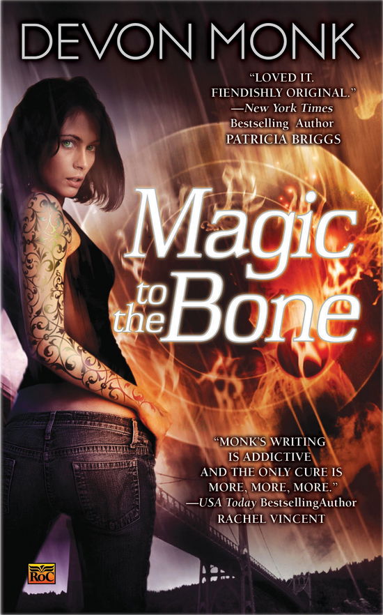 Cover for Devon Monk · Magic to the Bone (Paperback Book) (2008)