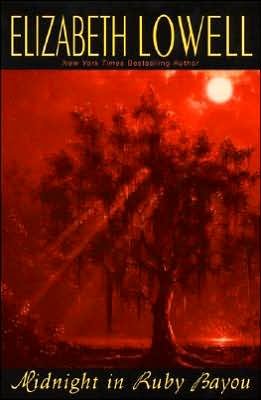 Midnight in Ruby Bayou [Large Print Edition] - Ann Maxwell - Bøker - HarperCollins - 9780060197407 - 3. juli 2000