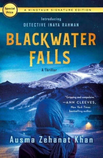 Blackwater Falls: A Thriller - Blackwater Falls Series - Ausma Zehanat Khan - Kirjat - Minotaur Books,US - 9781250906410 - maanantai 11. joulukuuta 2023