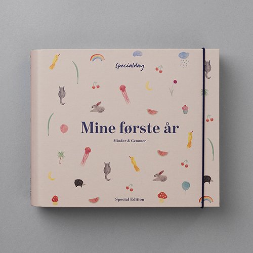 Cover for Specialday · Mine Første År: Mine Første År - album (Schreibwaren) [1. Ausgabe] (2021)