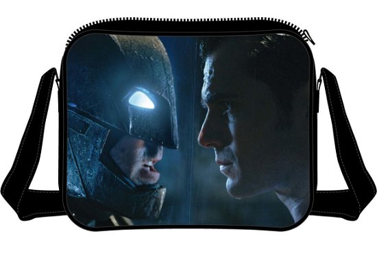 Dc Comics: Batman V Superman - Face To Face Messenger Bag Black (borsa A Tracolla) - Dc Comics: Batman V Superman - Merchandise -  - 3700334702416 - 20. januar 2016