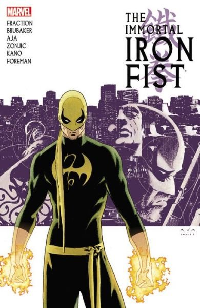 Cover for Ed Brubaker · Immortal Iron Fist: The Complete Collection Volume 1 (Taschenbuch) (2013)