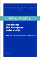 Cover for William Cline · Resolving the European Debt Crisis (Paperback Book) (2012)