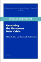 Cover for William Cline · Resolving the European Debt Crisis (Taschenbuch) (2012)