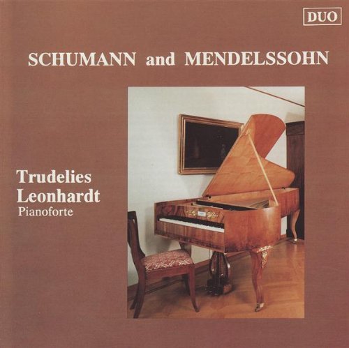Cover for R. Schumann · Arabeske &amp; Waldszenen (CD) (2009)