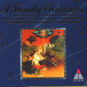 A Family Christmas - V/A - Musik - WARNER CLASSICS - 0639842841429 - 29. oktober 2001