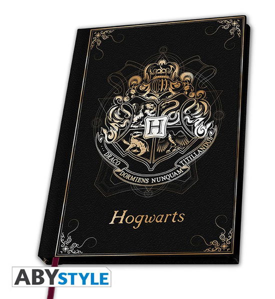 Harry Potter - Premium A5 Notebook Hogwarts - P.Derive - Books - ABYSSE UK - 3665361030430 - June 12, 2023