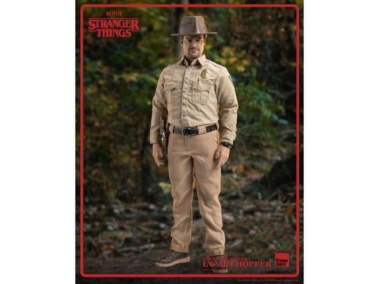 Stranger Things Jim Hopper Season 1 1/6 Scale af - Threezero - Merchandise -  - 4895250811430 - 25. december 2024