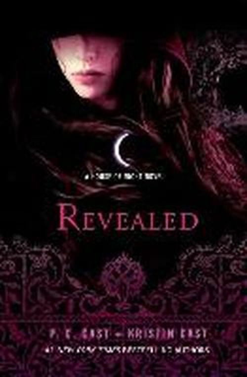 Cover for P. C. Cast · Revealed: A House of Night Novel - House of Night Novels (Gebundenes Buch) [First edition] (2013)