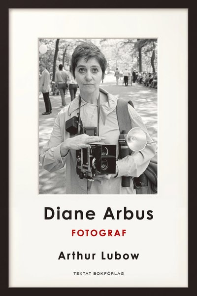 Cover for Arthur Lubow · Diane Arbus: Fotograf (Paperback Book) (2023)