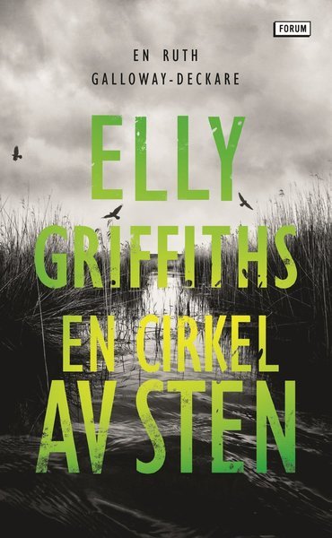 Cover for Elly Griffiths · Ruth Galloway: En cirkel av sten (Paperback Bog) (2020)