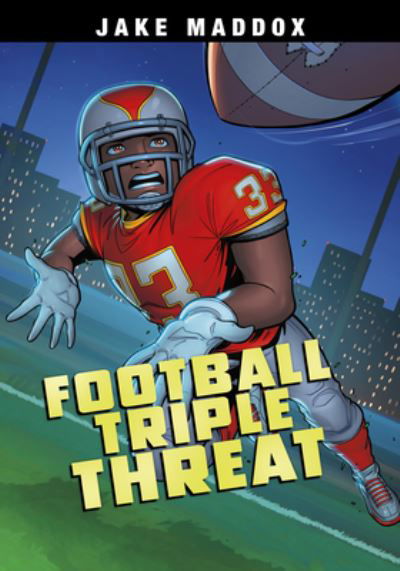 Cover for Jake Maddox · Football Triple Threat (Pocketbok) (2022)