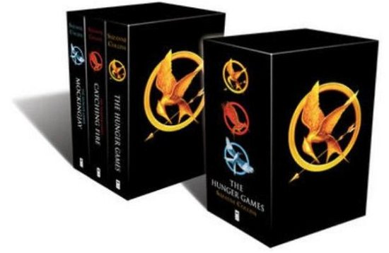 Cover for Suzanne Collins · Hunger Games Trilogy Classic, 3 Vols.: The Hunger (Bog) (2023)