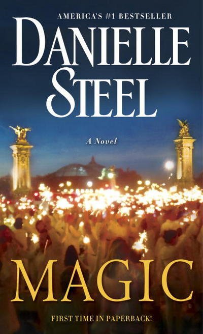Cover for Danielle Steel · Magic: A Novel (Paperback Bog) (2017)