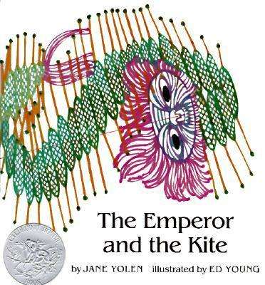 The Emperor and the Kite (Paperstar Book) - Jane Yolen - Książki - Puffin - 9780698116443 - 20 lipca 1998