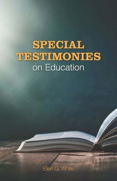 Cover for Ellen G White · Special Testimonies On Education (Paperback Book) (2019)