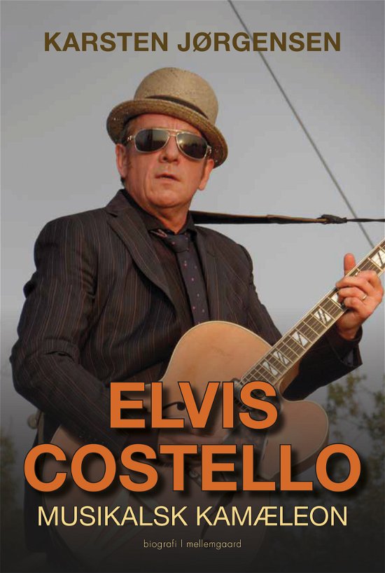 Cover for Karsten Jørgensen · Elvis Costello (Hæftet bog) [1. udgave] (2022)