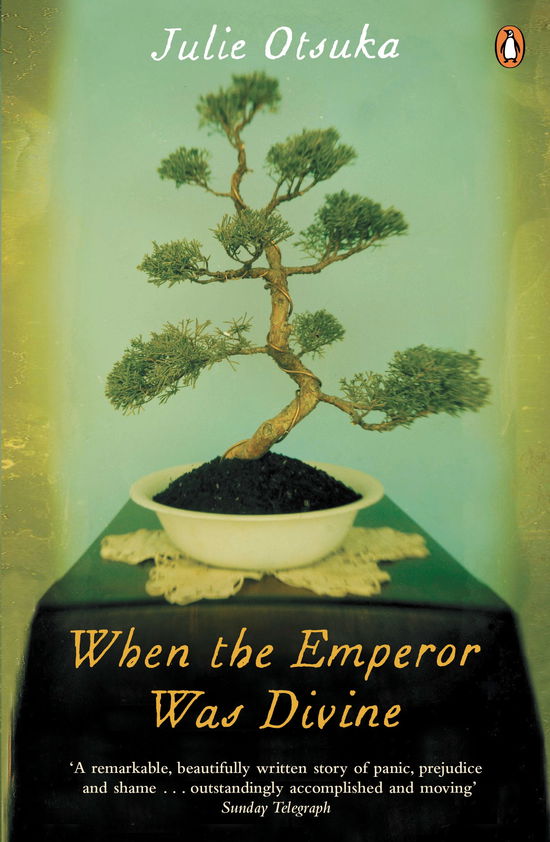 Cover for Julie Otsuka · When The Emperor Was Divine (Taschenbuch) (2013)