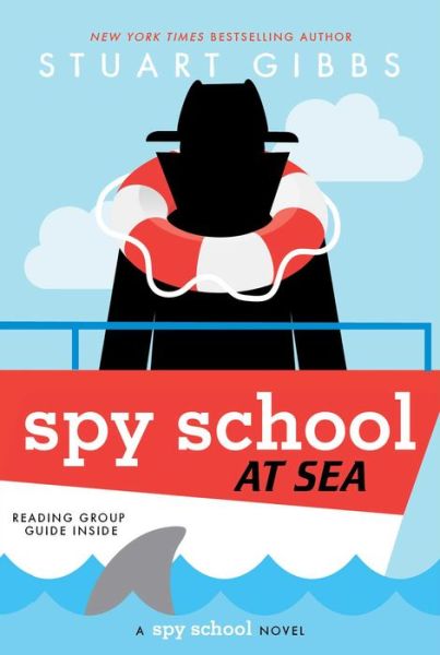 Cover for Stuart Gibbs · Spy School at Sea (Taschenbuch) (2022)