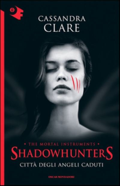 Cover for Cassandra Clare · Citta degli angeli caduti - Shadowhunters (Pocketbok) (2016)