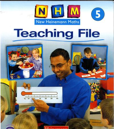 Cover for Scottish Primary Maths Group SPMG · New Heinemann Maths Year 5, Teaching File - NEW HEINEMANN MATHS (Loose-leaf) (2001)