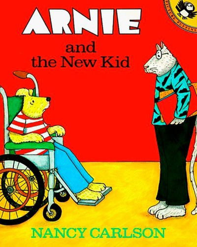 Arnie and the New Kid - Nancy Carlson - Książki - Penguin Books Ltd - 9780140509458 - 1 czerwca 1992