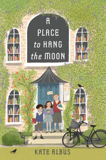 Cover for Kate Albus · A Place to Hang the Moon (Pocketbok) (2022)