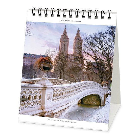 Legami · New York Desk Calendar 2023 (Kalender) (2022)