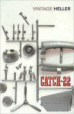 Cover for Joseph Heller · Catch-22: As recommended on BBC2’s Between the Covers (Paperback Book) (2004)