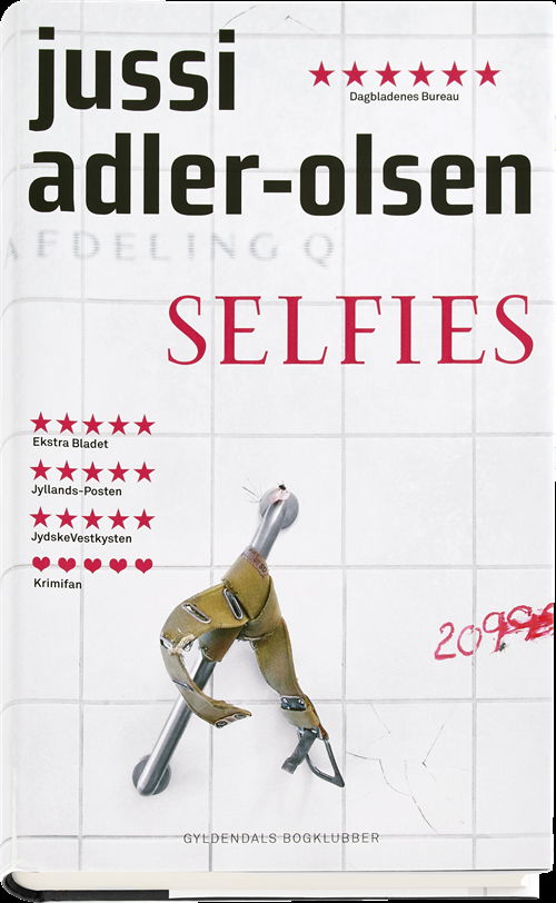 Cover for Jussi Adler-Olsen · Selfies (Bound Book) [1. Painos] (2016)