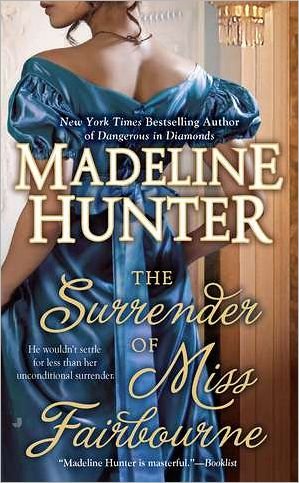 Cover for Madeline Hunter · The Surrender of Miss Fairbourne (Paperback Book) (2012)