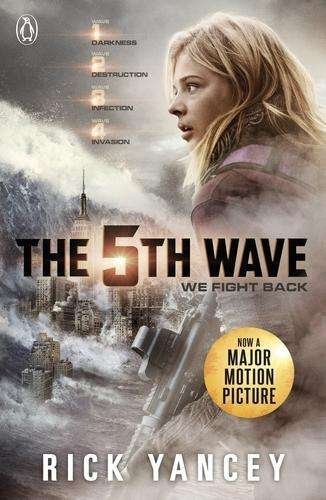 Cover for Rick Yancey · The 5th Wave (Book 1) - The 5th Wave (Paperback Bog) (2015)
