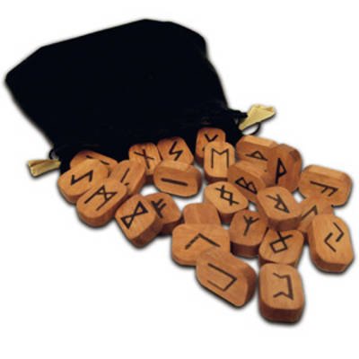 Wooden Runes Bookshelf Edition: Ancient Northern Magic - Laura Tuan - Kirjat - Lo Scarabeo - 9788883958472 - torstai 17. huhtikuuta 2008