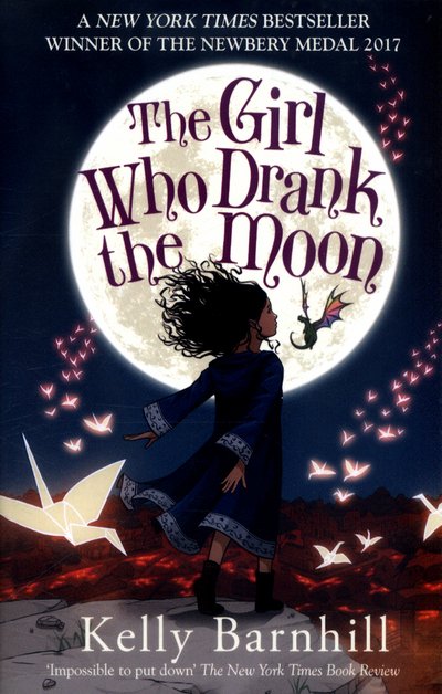 Cover for Kelly Barnhill · The Girl Who Drank the Moon (Paperback Book) (2017)
