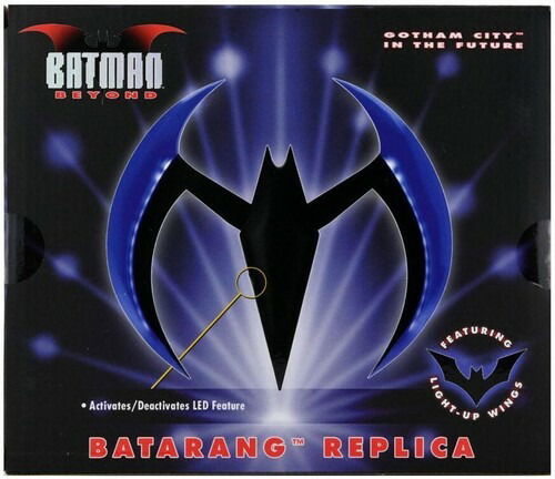 Cover for Dc Comics · Batman Of The Future Replik 1/1 Batarang 20 Cm (Leketøy) (2022)