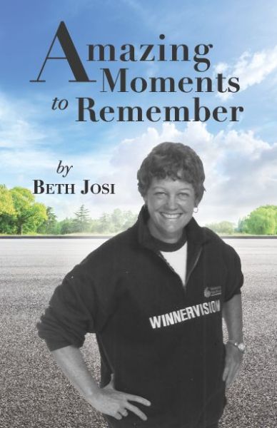 Cover for Beth Josi · Amazing Moments to Remember (Paperback Book) (2019)