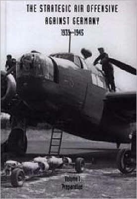 Strategic Air Offensive Against Germany 1939-1945 (Preparation) - Charles Webster - Livres - Naval & Military Press Ltd - 9781845743475 - 18 octobre 2016