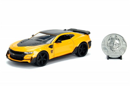 Cover for Figurines · Transformers Bumblebee 1:24 (Leksaker) (2020)