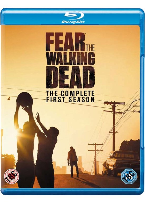 Cover for Fear the Walking Dead - Season · Fear The Walking Dead Season 1 (Blu-ray) (2015)