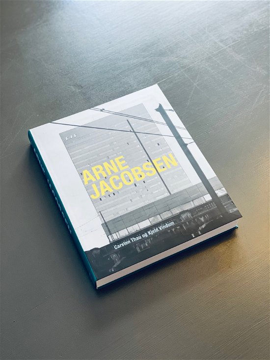 Cover for Carsten Thau Kjeld Vindum · Arne Jacobsen (Bound Book) [2e uitgave] (2021)